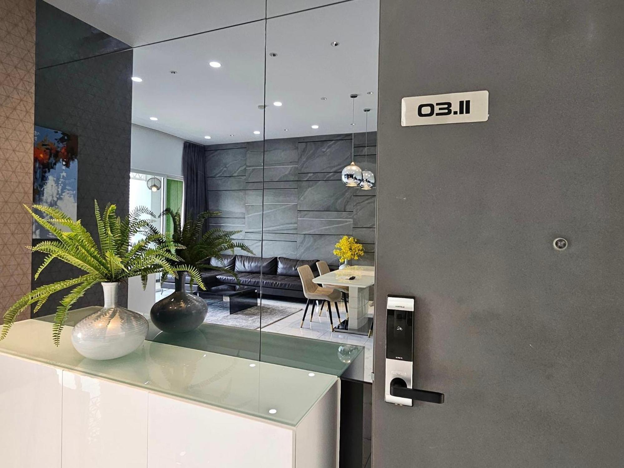 Apartment Lakeview 2, Thu Thiem - Rory's