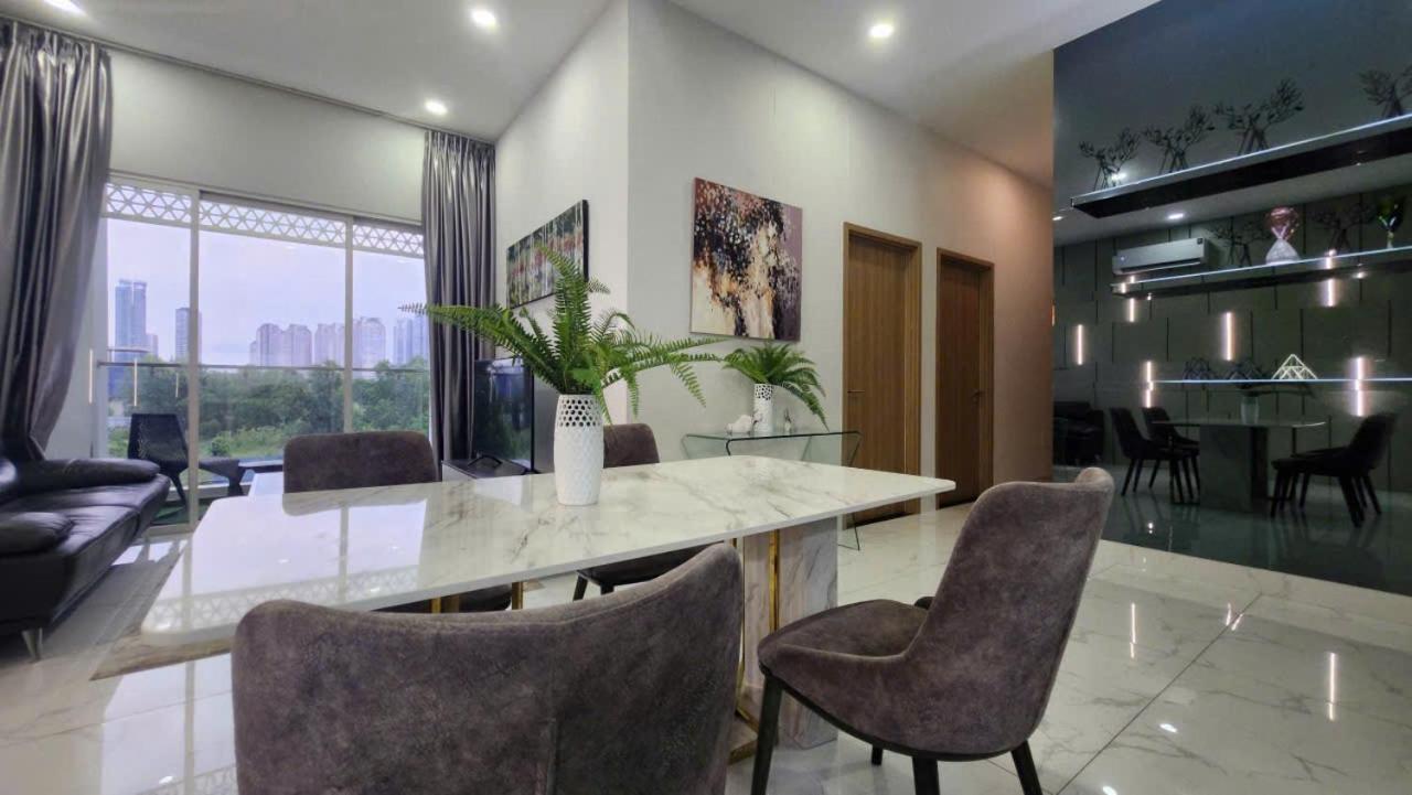 Lakeview 2, Thu Thiem - Rory's *