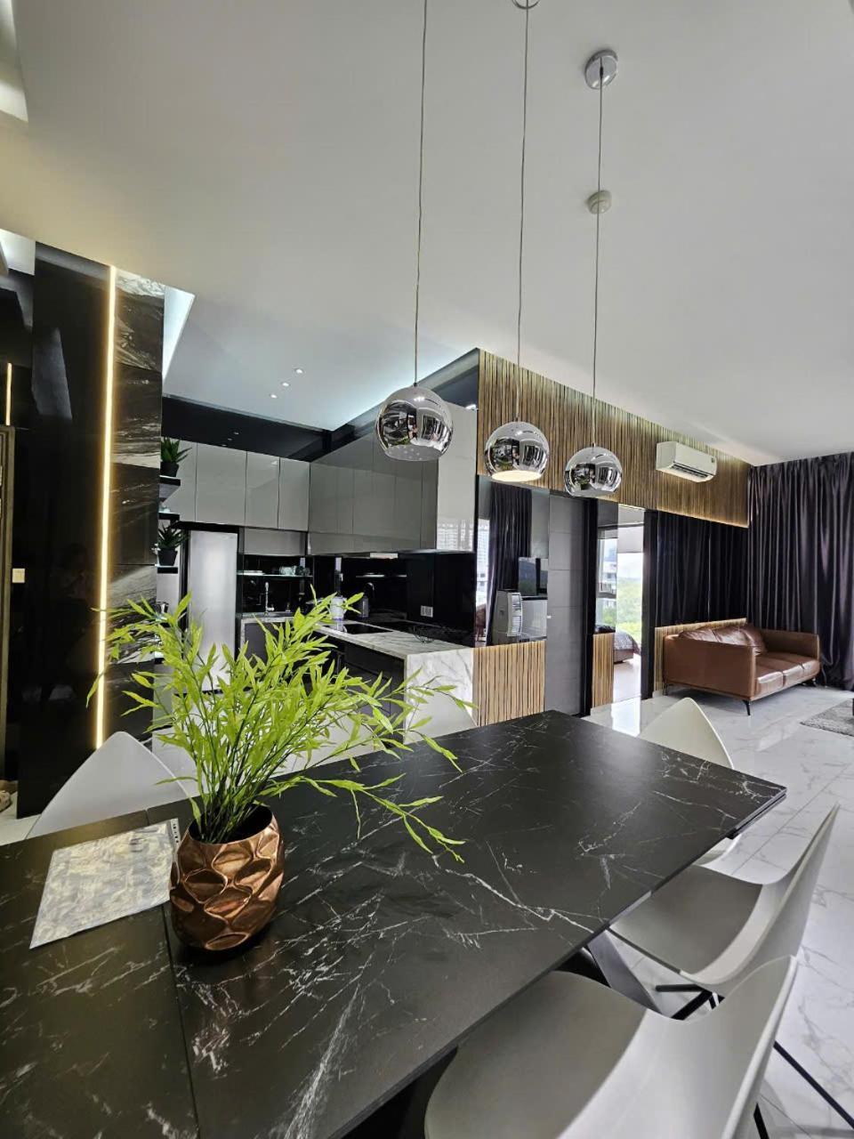 Lakeview 2, Thu Thiem - Rory's TP. Hồ Chí Minh