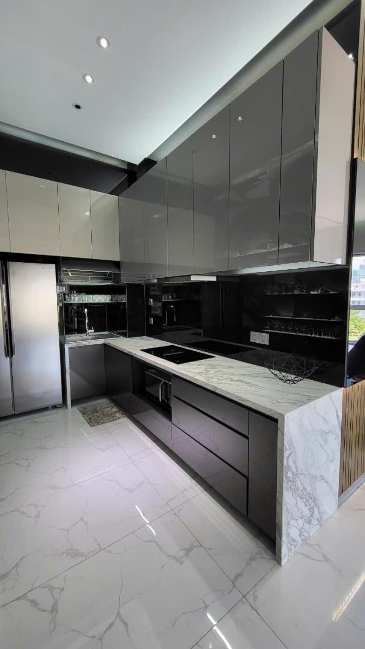 Lakeview 2, Thu Thiem - Rory's *